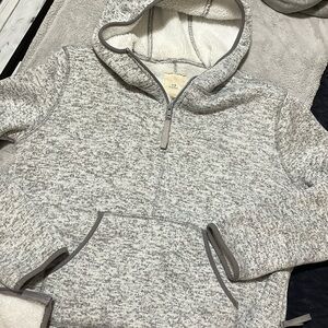 Thread and supply hoodie with soft lining size small